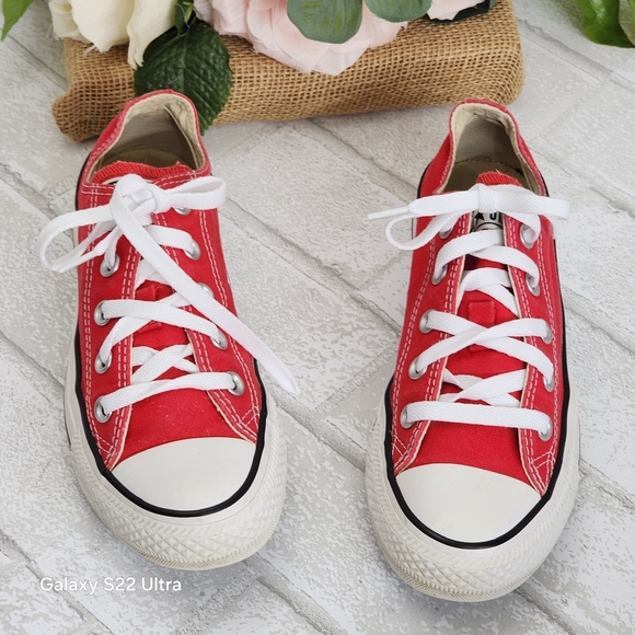 Converse Shoes - Classic Red Womens Sneakers